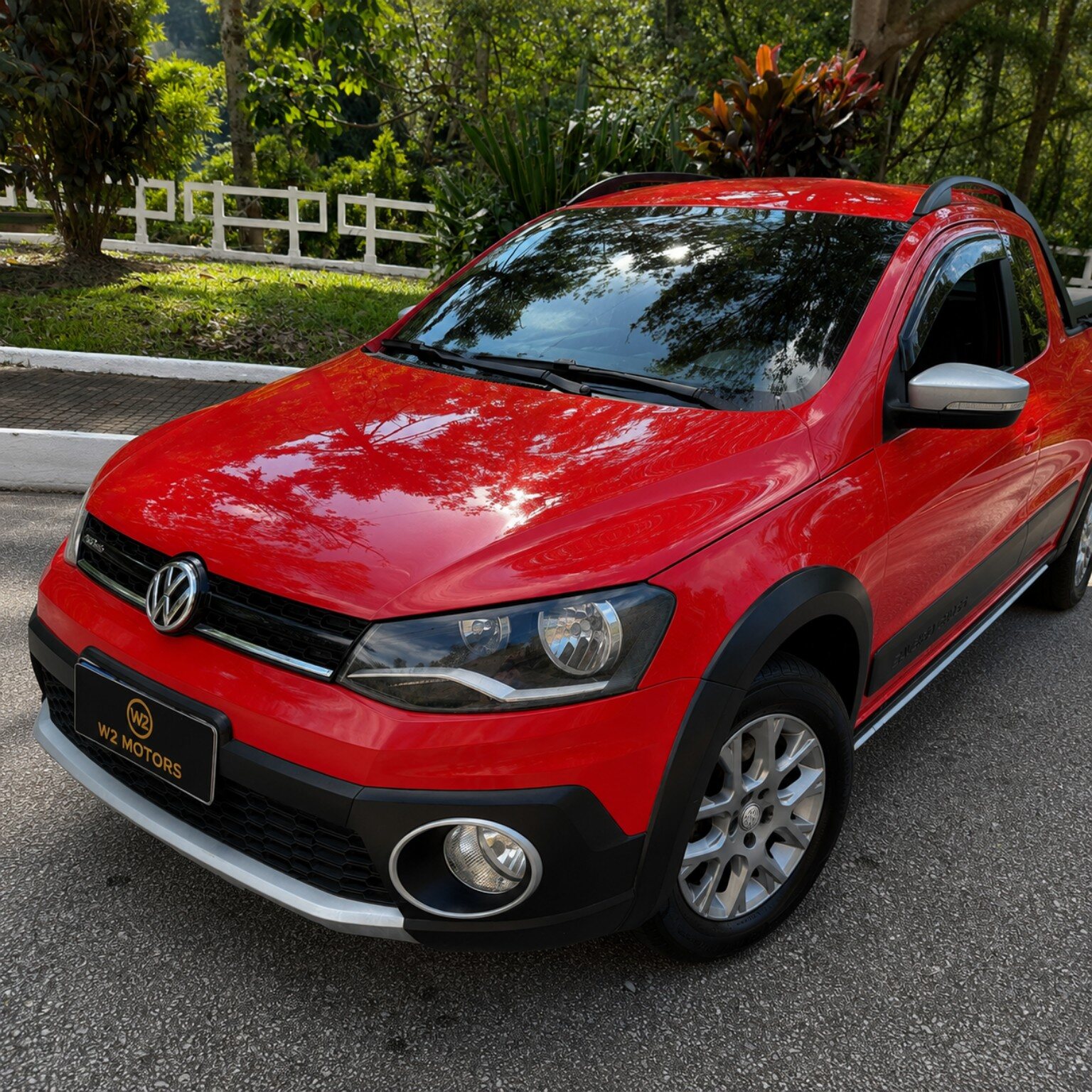 Volkswagen Saveiro Cross Cabine Dupla 2015, veículo entregue pela W2 Motors